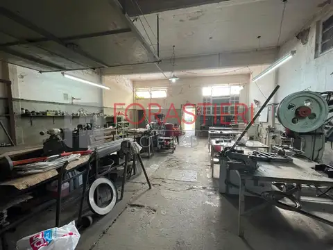 Galpón en Alquiler en Caseros, Partido de Tres de Febrero