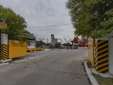 Galpón en Alquiler en Jose Hernandez, La Plata