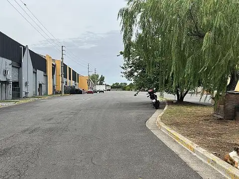 Galpón en Alquiler en Berazategui, Partido de Berazategui