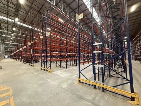 Galpón en Alquiler en Garin, Partido de Escobar