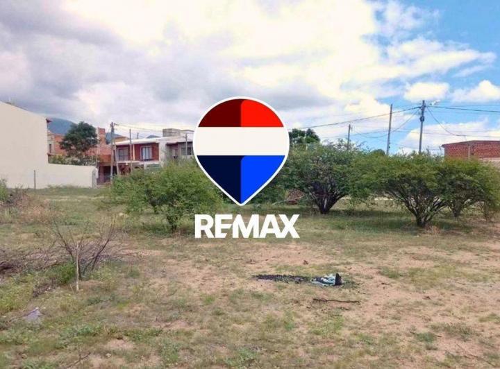 Terreno · 300m²
