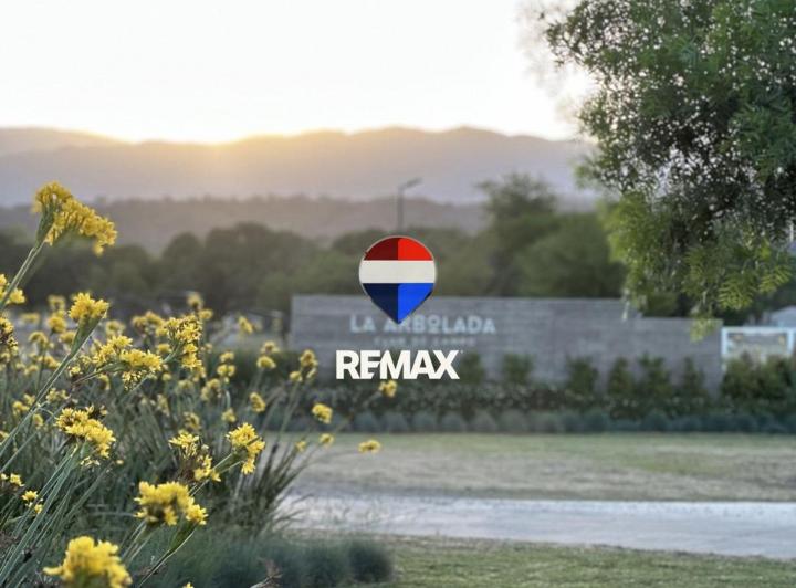 Terreno · 1742m²