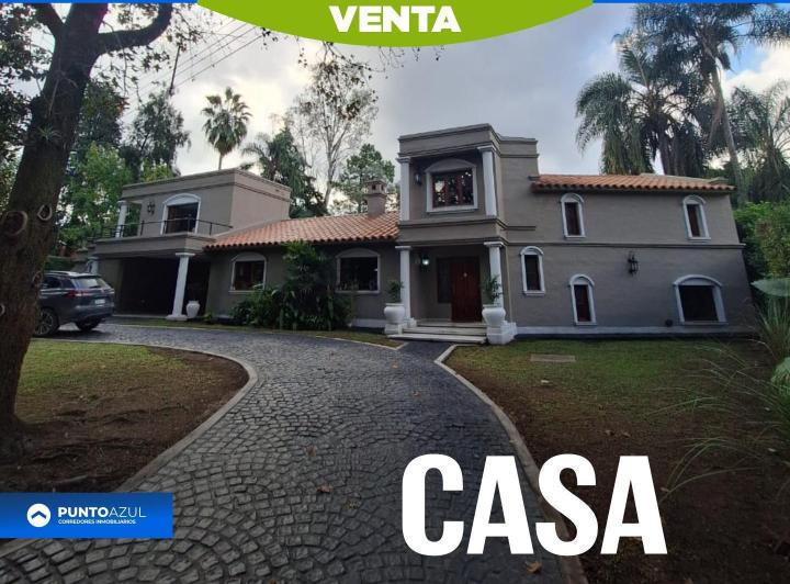 Casa · 390m² · 5 Dormitorios · 3 Cocheras