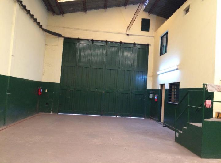 Bodega-Galpón · 225m²