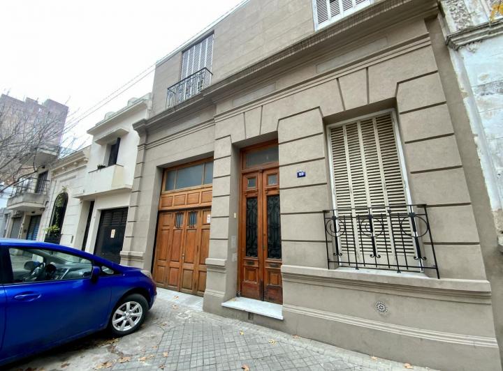 Casa · 140m² · 6 Ambientes · 1 Cochera