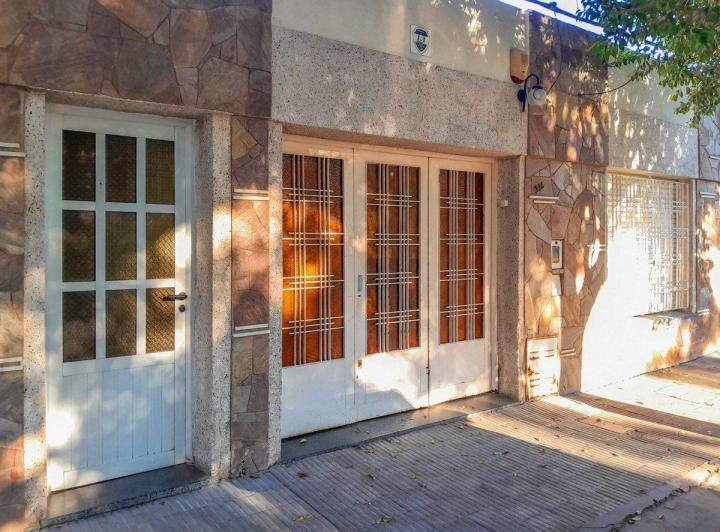 Casa · 94m² · 4 Ambientes · 1 Cochera
