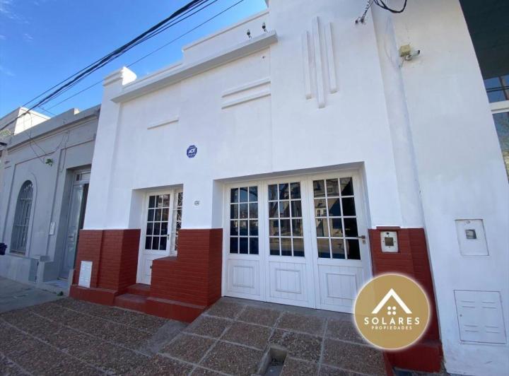 Casa · 203m² · 4 Ambientes · 1 Cochera