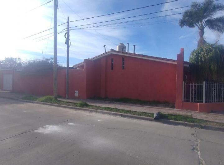 Casa · 150m² · 6 Ambientes · 2 Cocheras