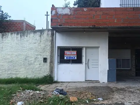 Local en Alquiler en Isidro Casanova, Partido de La Matanza