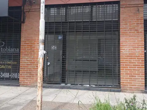 Local en Alquiler en Isidro Casanova, Partido de La Matanza