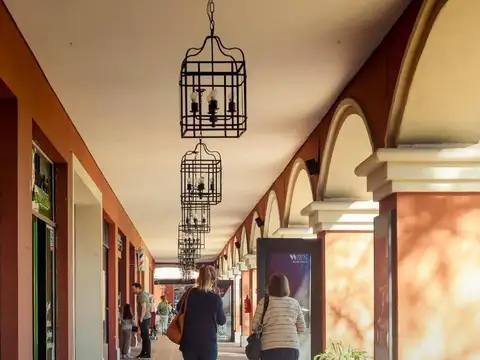 Local en Alquiler en Pueblo Caamaño, Countries y Barrios Cerrados en Pilar