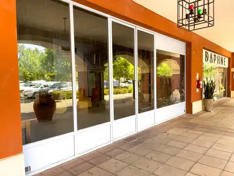 Local en Alquiler en Pueblo Caamaño, Countries y Barrios Cerrados en Pilar