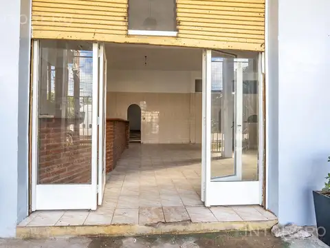 Local en Alquiler en Villa Gobernador Udaondo, Partido de Ituzaingó