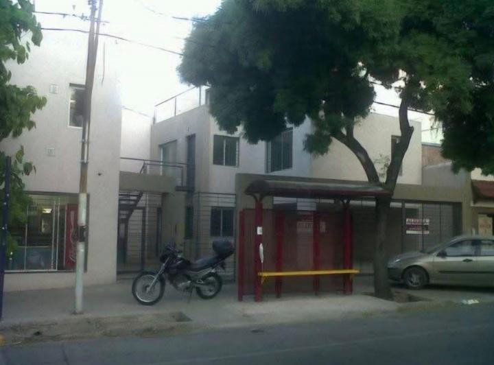 Departamento · 40m² · 2 Ambientes · 1 Cochera