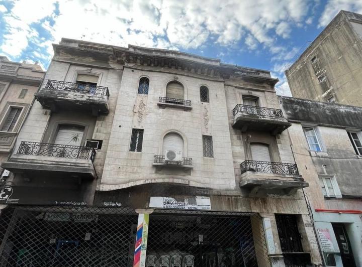 Departamento · 180m² · 5 Ambientes