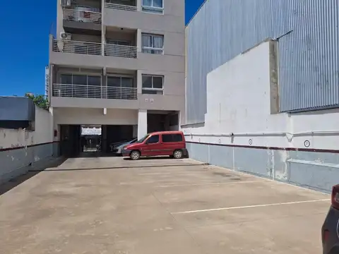 Cochera en Alquiler en Banfield, Partido de Lomas de Zamora
