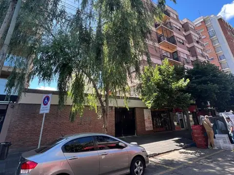 Cochera en Alquiler en Lanus Oeste, Lanus