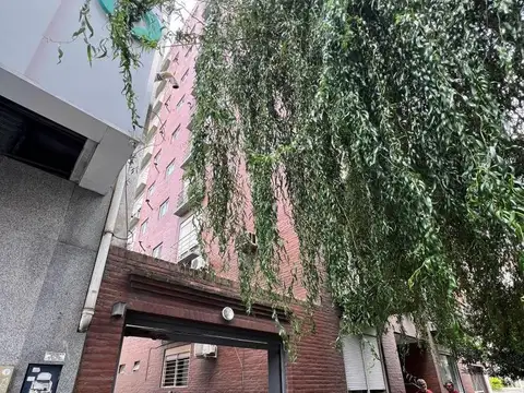 Cochera en Alquiler en Lanus Oeste, Lanus