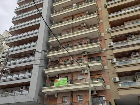 Cochera en Alquiler en Lanus Oeste, Lanus