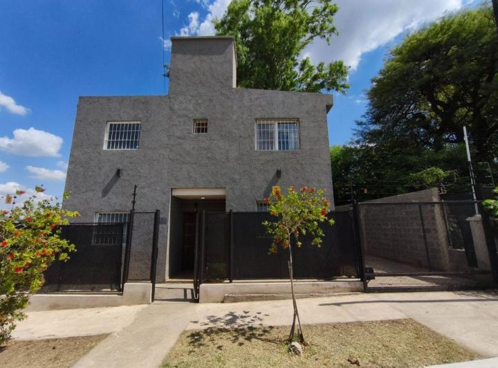 Casa · 162m² · 1 Ambiente · 2 Cocheras