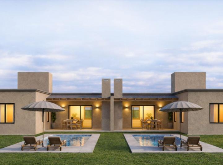 Casa · 85m² · 8 Ambientes · 2 Cocheras