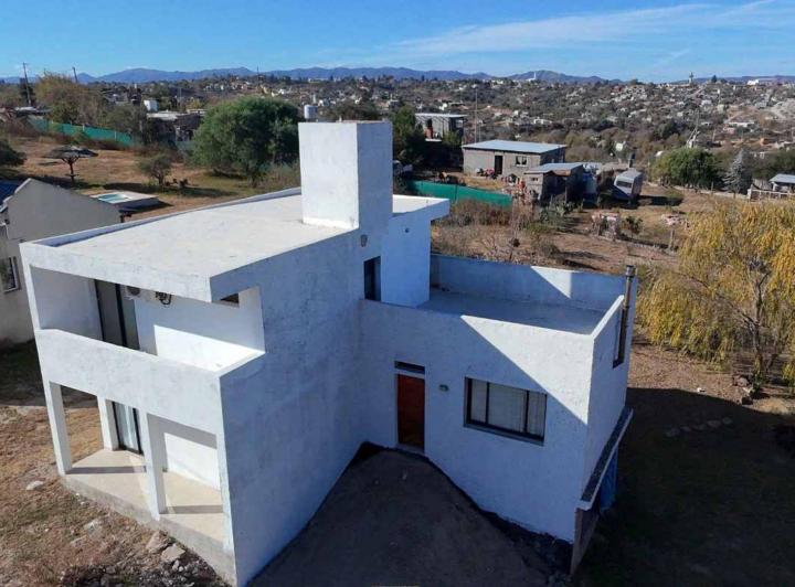 Casa · 150m² · 10 Ambientes · 1 Cochera