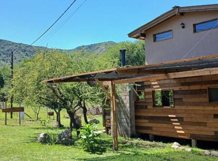 Casa · 84m² · 3 Ambientes · 2 Cocheras