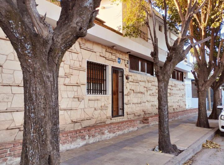 Casa · 237m² · 7 Ambientes