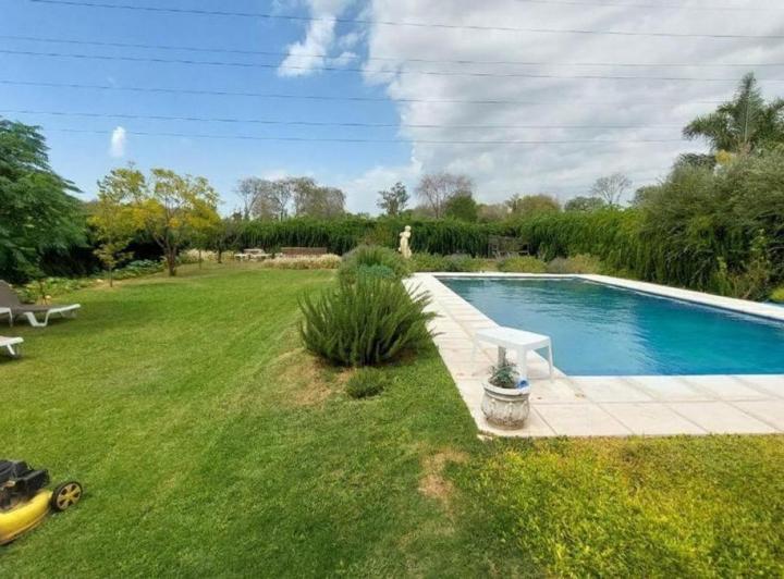 Casa · 316m² · 5 Ambientes · 2 Cocheras