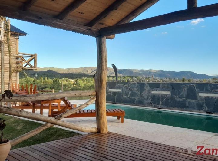 Casa · 120m² · 4 Ambientes · 3 Cocheras