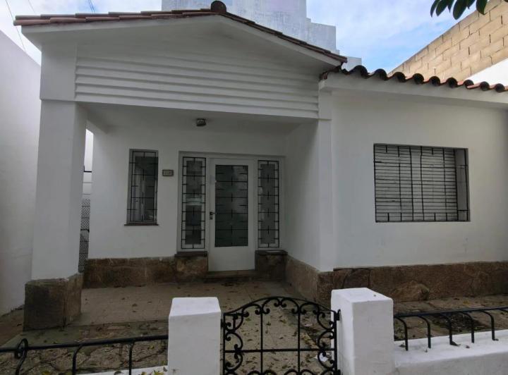 Casa · 145m² · 6 Ambientes · 1 Cochera