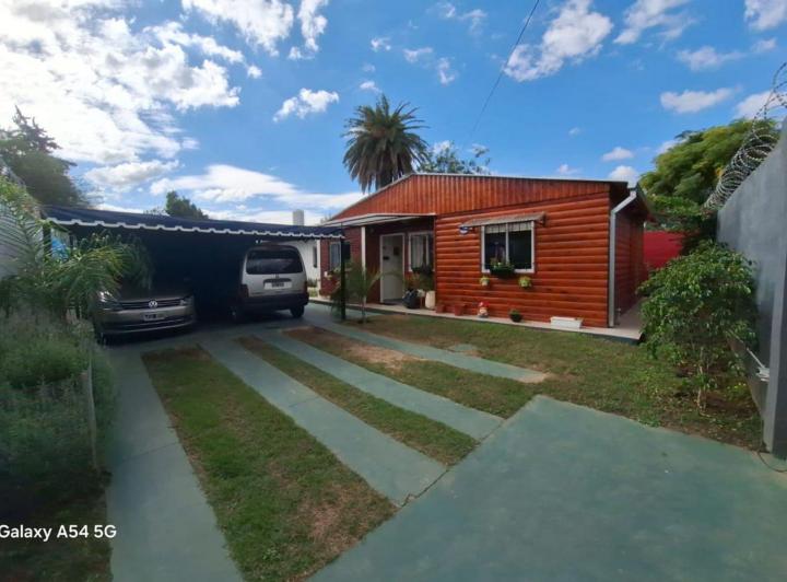 Casa · 212m² · 10 Ambientes · 2 Cocheras