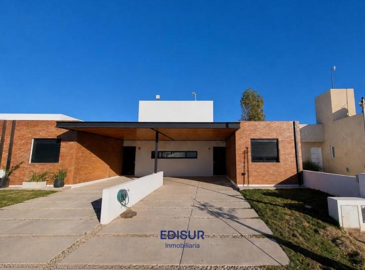 Casa · 75m² · 3 Ambientes · 1 Cochera