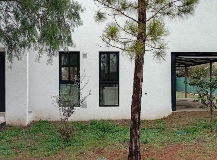 Casa · 130m² · 5 Ambientes · 3 Cocheras