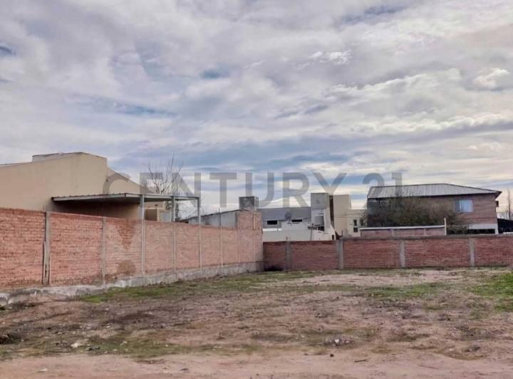 Terreno · 450m²