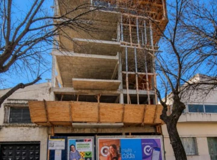 Terreno · 820m²