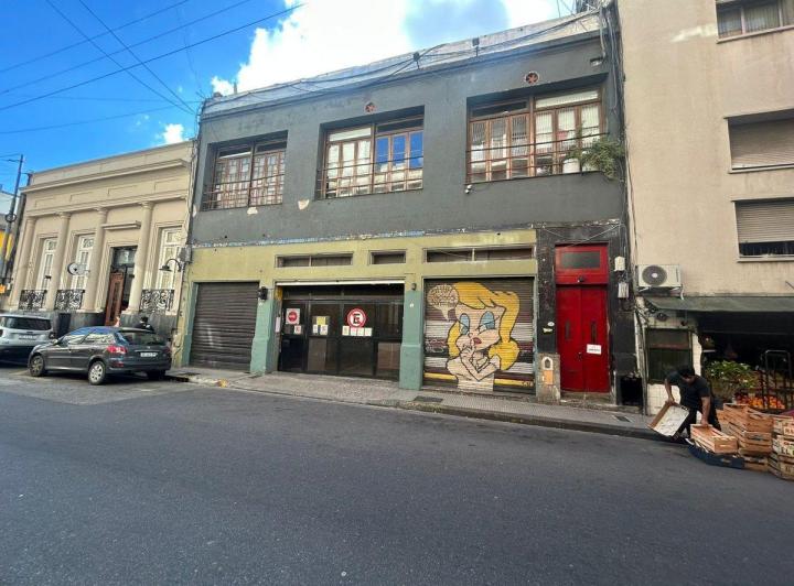 Terreno · 856m²