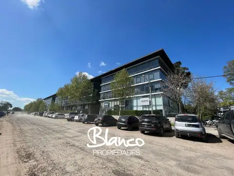 Oficina en Venta en Pilar Centro, Pilar