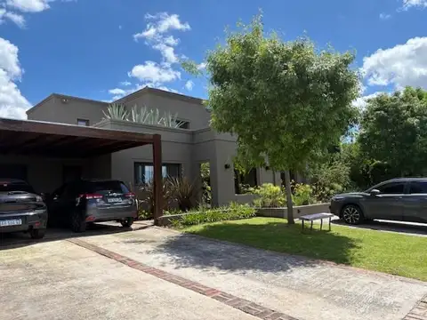 Casa en Alquiler Temporal en Santa Barbara, Countries y Barrios Cerrados en Tigre