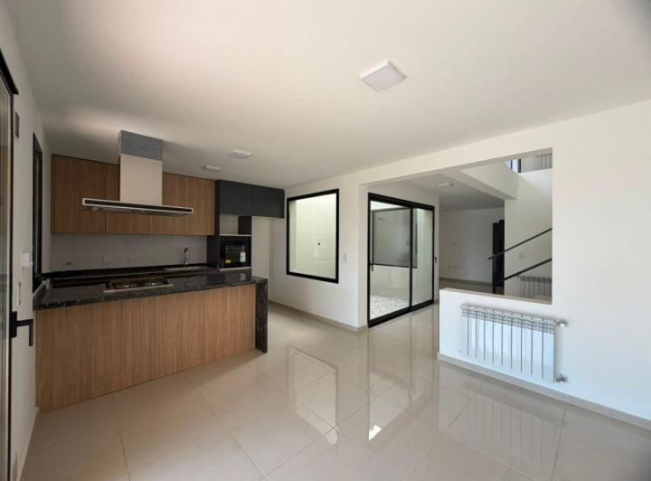 PH · 150m² · 4 Ambientes · 2 Cocheras