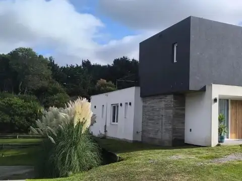 Casa en Alquiler Temporal en Costa Esmeralda, Partido de La Costa