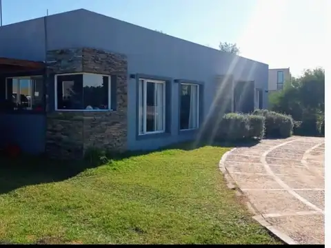 Casa en Alquiler Temporal en Costa Esmeralda, Partido de La Costa