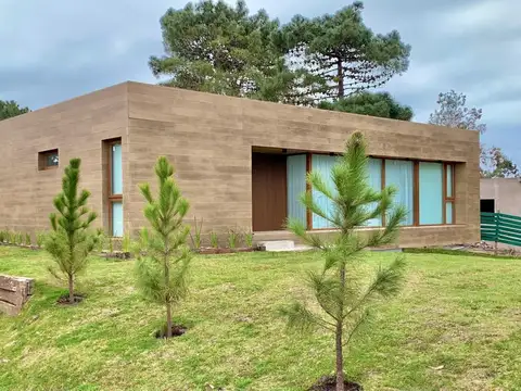 Casa en Alquiler Temporal en Barrio Cerrado Costa Esmeralda, Countries y Barrios Cerrados en Pinamar