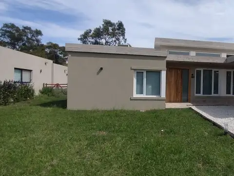 Casa en Alquiler Temporal en Barrio Cerrado Costa Esmeralda, Countries y Barrios Cerrados en Pinamar