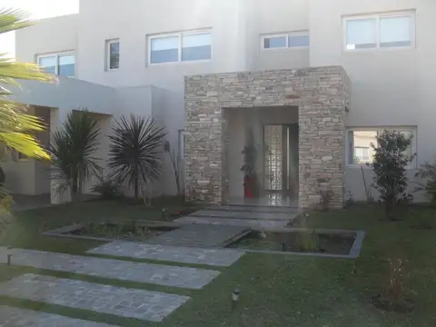 Casa en Alquiler Temporal en La Pradera I, Countries y Barrios Cerrados en Pilar