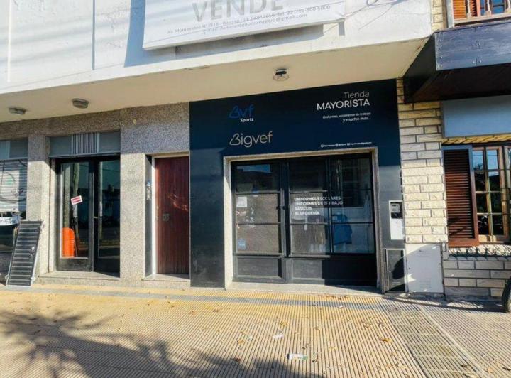 PH · 211m² · 5 Ambientes · 1 Cochera