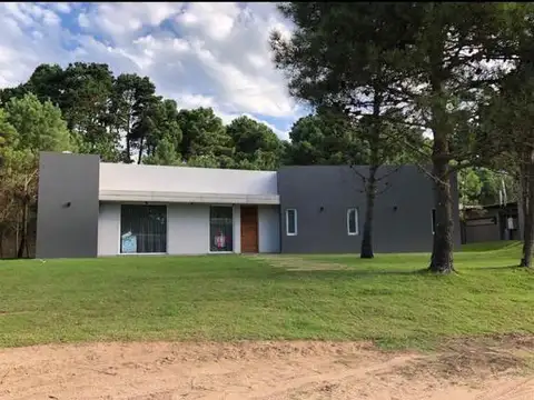 Casa en Alquiler Temporal en La Herradura, Countries y Barrios Cerrados en Pinamar