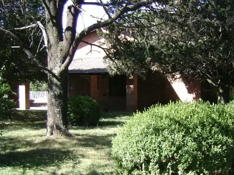 Quinta en Venta en Altos Del Oeste, Moreno