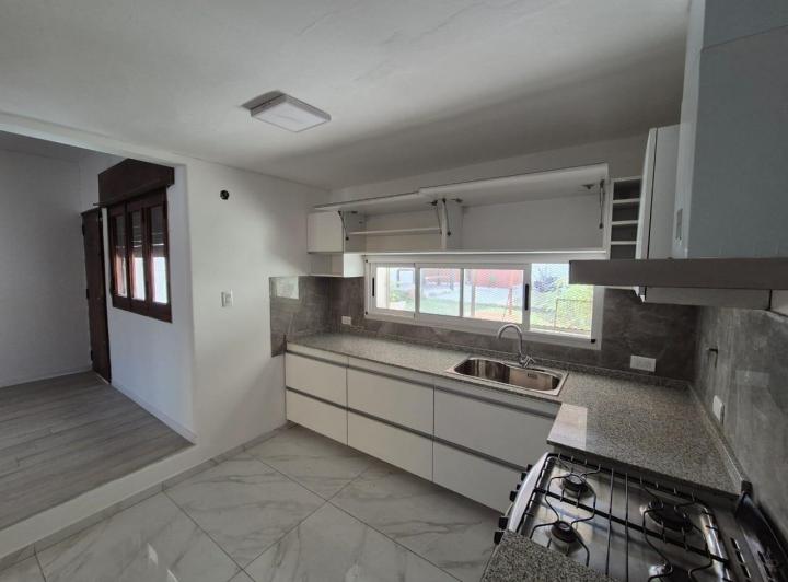 Casa · 184m² · 6 Ambientes · 2 Cocheras
