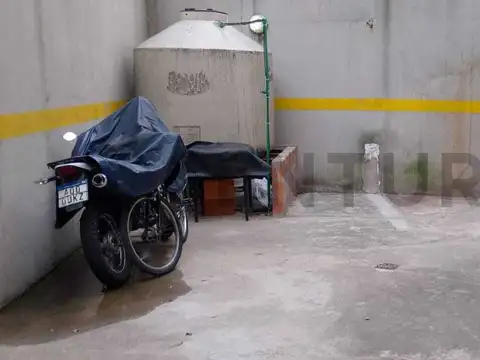 Cochera en Venta en Santos Lugares, Partido de Tres de Febrero